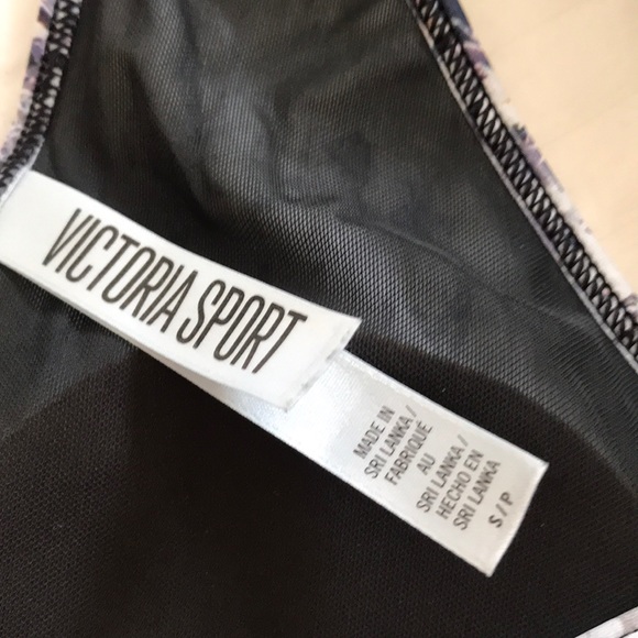 Victoria’s Secret sports bra - Picture 3 of 3